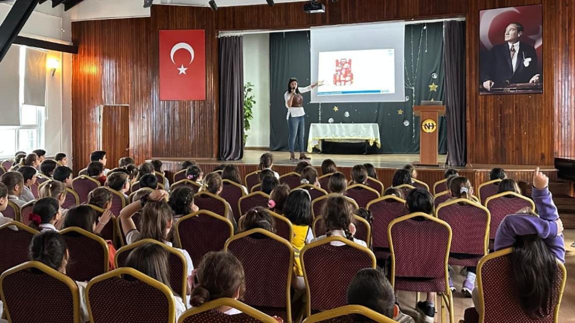 Okulumuzda Afet Farkındalık Eğitimi ve Tahliye Tatbikatı Gerçekleştirildi