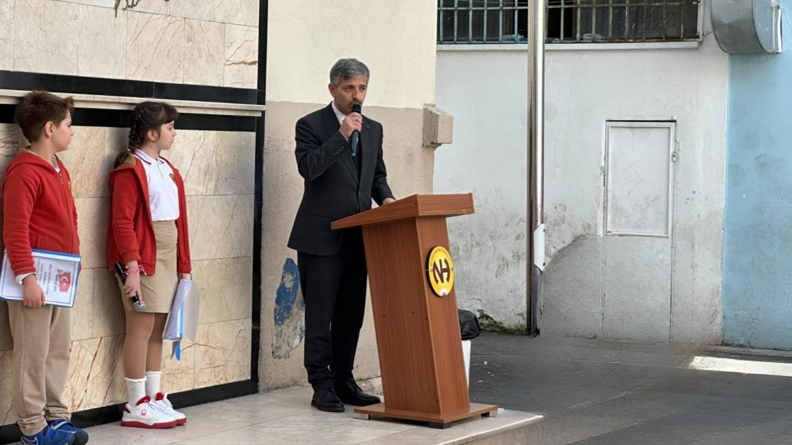 İstiklal Marşı'nın Kabulü ve Mehmet Akif Ersoy'u Anma Günü Okulumuzda Kutlandı